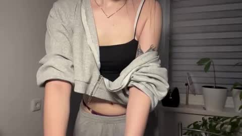 Snapshot of lanitastudstill chatting on 02/28/26, 03:24 Sarah online show from 02/28/26, 03:24