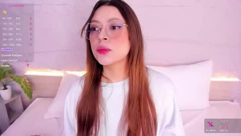 Snapshot of lanna_18_ chatting on 01/07/26, 11:45 Lanna online show from 01/07/26, 11:45