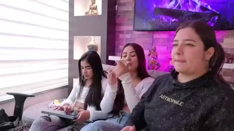 lanna_as online show from 10/06/25, 02:58