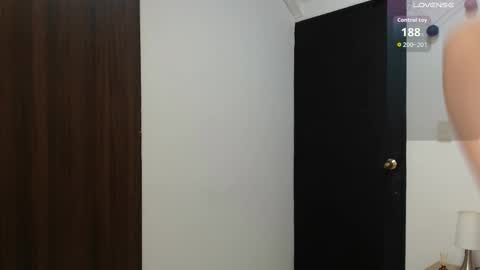 Lanna online show from 09/26/25, 01:26