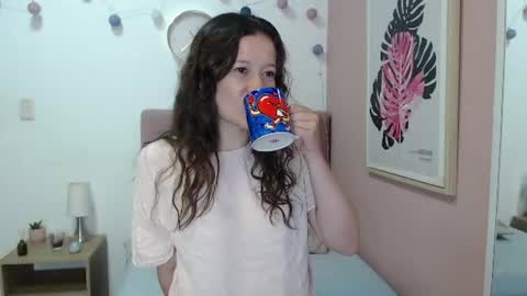Snapshot of lanna_mills chatting on 07/03/26, 01:17 Lanna online show from 07/03/26, 01:17