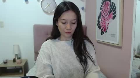 Snapshot of lanna_mills chatting on 07/23/26, 01:20 Lanna online show from 07/23/26, 01:20