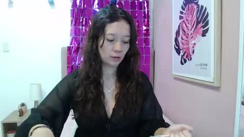 Snapshot of lanna_mills chatting on 07/30/26, 01:21 Lanna online show from 07/30/26, 01:21