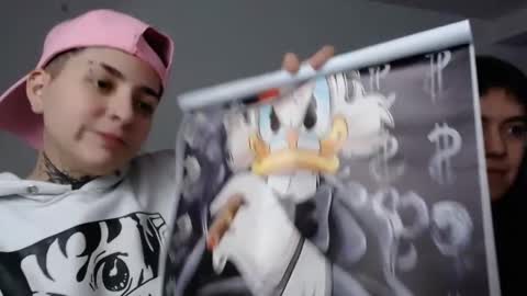 Snapshot of lannie_gonzales chatting on 12/27/24, 01:22 LANNIE   online show from 12/27/24, 01:22