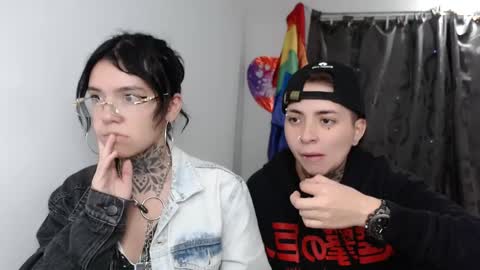 Snapshot of lannie_gonzales chatting on 12/31/24, 02:40 LANNIE   online show from 12/31/24, 02:40