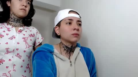 Snapshot of lannie_gonzales chatting on 03/06/25, 03:02 LANNIE   online show from 03/06/25, 03:02