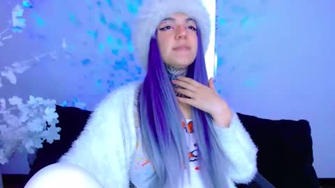 Snapshot of lannie_gonzales chatting on 10/05/25, 07:56 LANNIE   online show from 10/05/25, 07:56