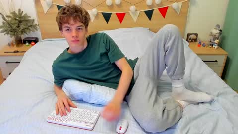 Fandi online show from 02/08/25, 05:18