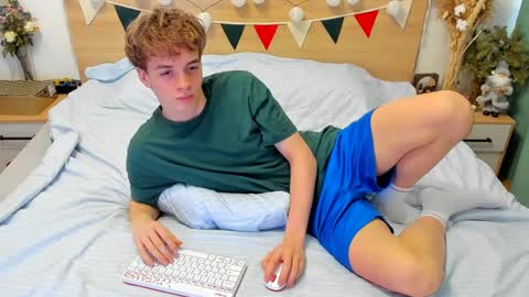 Fandi online show from 02/27/25, 07:01