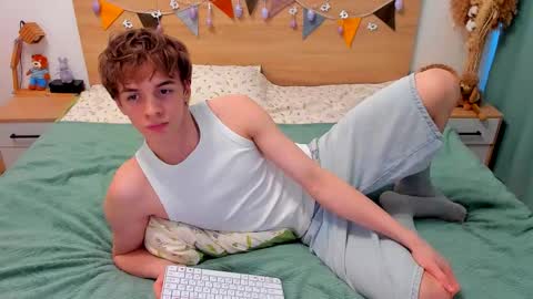 Fandi online show from 02/18/26, 01:18