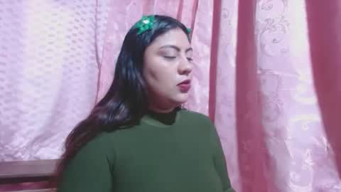 lapeligrosa_ online show from 02/17/25, 11:34