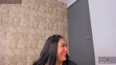 lapeligrosa_ online show from 03/05/25, 12:22