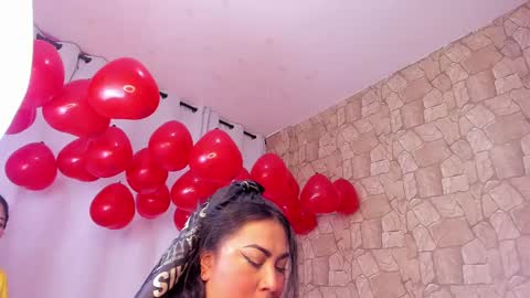 lapeligrosa_ online show from 03/08/25, 12:30