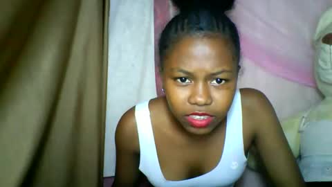Snapshot of lara_belle chatting on 05/03/26, 02:23 lara_belle online show from 05/03/26, 02:23