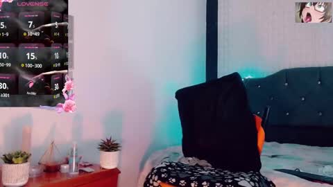 Lara Brunette  online show from 01/31/25, 07:51