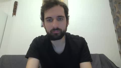 laraaan online show from 12/02/25, 08:37