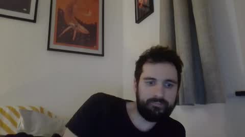 laraaan online show from 05/04/26, 06:48