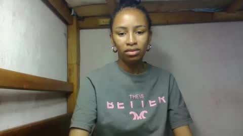 larah98 online show from 02/17/26, 06:36