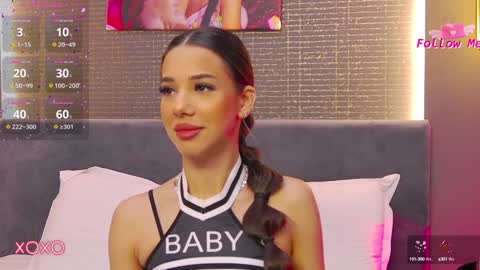 LaraKent online show from 02/02/25, 08:41