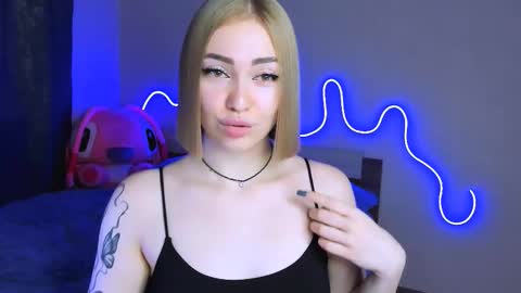 LaraKrein lk online show from 09/20/25, 01:56