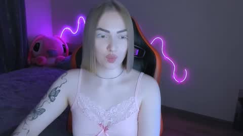 LaraKrein lk online show from 03/26/26, 04:45