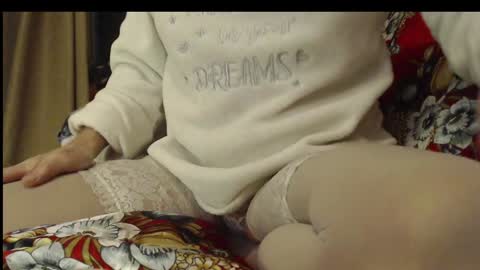 Snapshot of laralhotr chatting on 01/02/25, 05:50 laralhotr online show from 01/02/25, 05:50