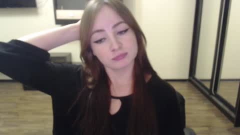 Laralianna online show from 12/10/24, 06:38