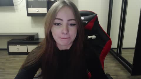 Laralianna online show from 01/05/25, 01:35