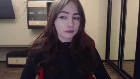 Laralianna online show from 01/10/25, 01:32