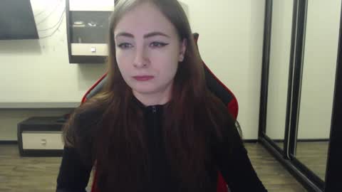 Laralianna online show from 01/17/25, 10:33