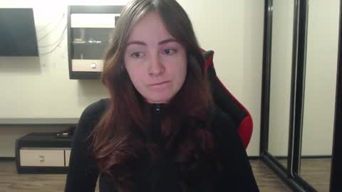 Laralianna online show from 02/06/25, 06:13