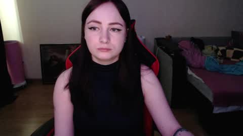 Laralianna online show from 04/15/26, 07:48