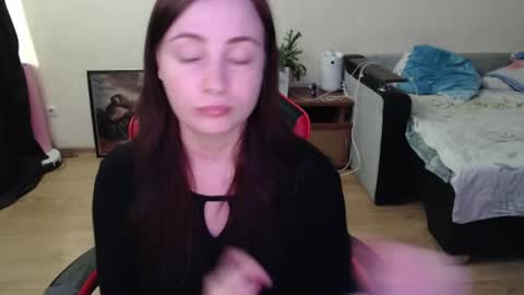 Laralianna online show from 06/15/26, 11:56