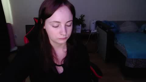 Laralianna online show from 06/18/26, 09:36