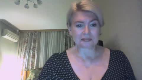 laramrs online show from 10/13/25, 04:18