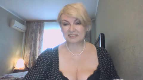 laramrs online show from 04/13/26, 04:45