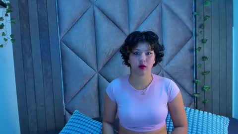 laraspark__ online show from 03/13/26, 11:39