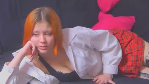 Lara online show from 04/20/26, 07:48