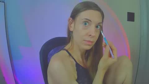 larawintersxxx online show from 11/01/25, 10:01