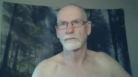 Larbie online show from 12/22/24, 11:54