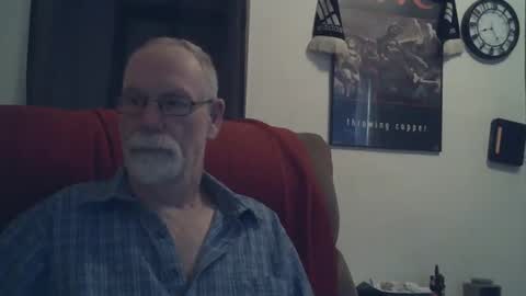 Larbie online show from 01/01/25, 12:21
