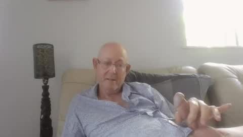 largerthan-   say hi on entry online show from 01/17/26, 11:41