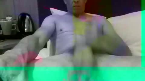 Snapshot of largo08 chatting on 01/21/25, 06:23 largo08 online show from 01/21/25, 06:23