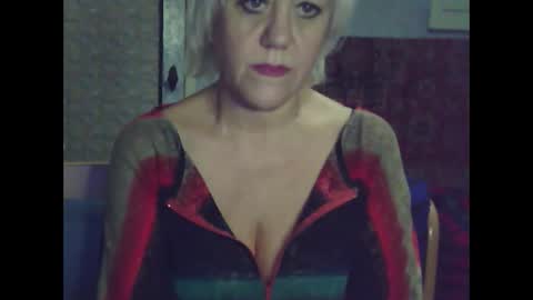 larisaq4ugo24 online show from 02/05/25, 04:14