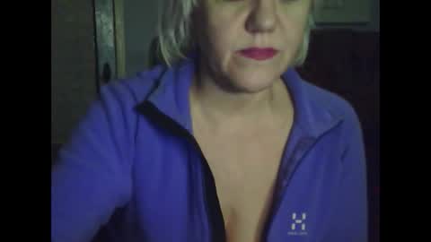 larisaq4ugo24 online show from 02/20/25, 06:57