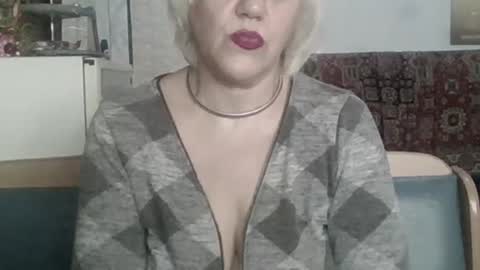 larisaq4ugo24 online show from 02/10/26, 08:07