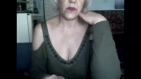 Snapshot of larisaq4ugo24 chatting on 06/06/26, 07:35 larisaq4ugo24 online show from 06/06/26, 07:35