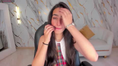 Larisa Smirnov online show from 09/09/25, 04:23