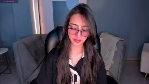 Larisa Smirnov online show from 10/29/25, 04:48