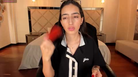 Larisa Smirnov online show from 01/09/26, 04:04